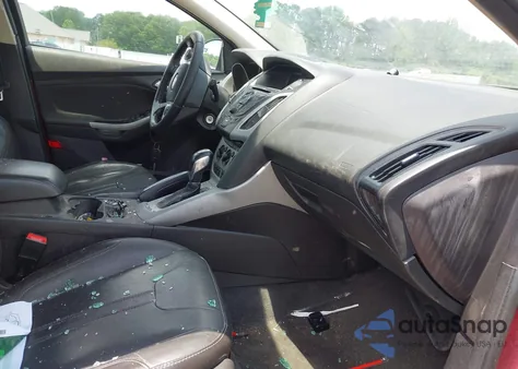 2014 Ford Focus Se from USA, damaged, VIN 1FADP3F24EL135064